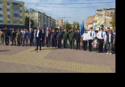 В Калуге участники автопробега ДОСААФ пришли в радиостудию