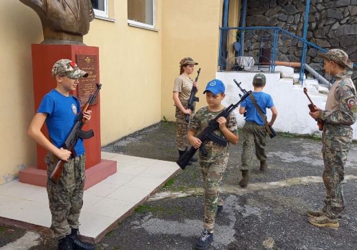 Занятия в группах выходного дня в ДОСААФ Ялты продолжаются