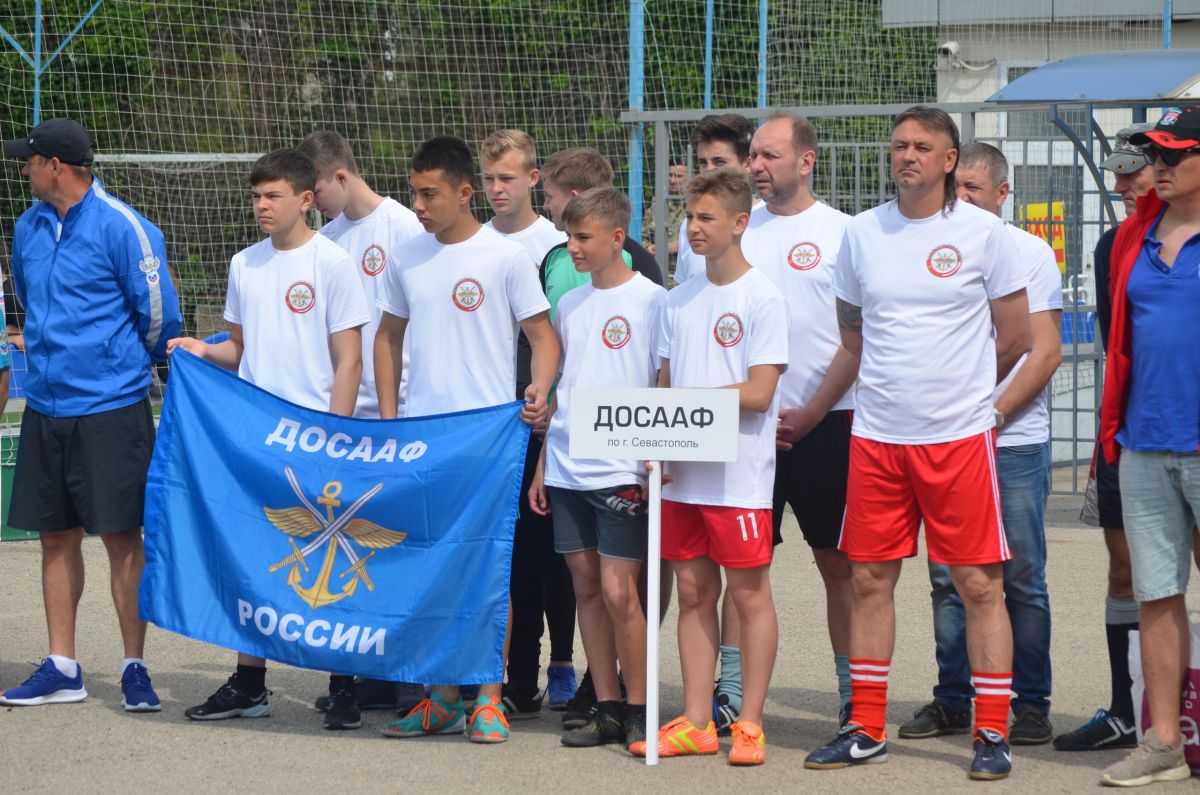 У севастопольских досаафовцев футбол в почёте…