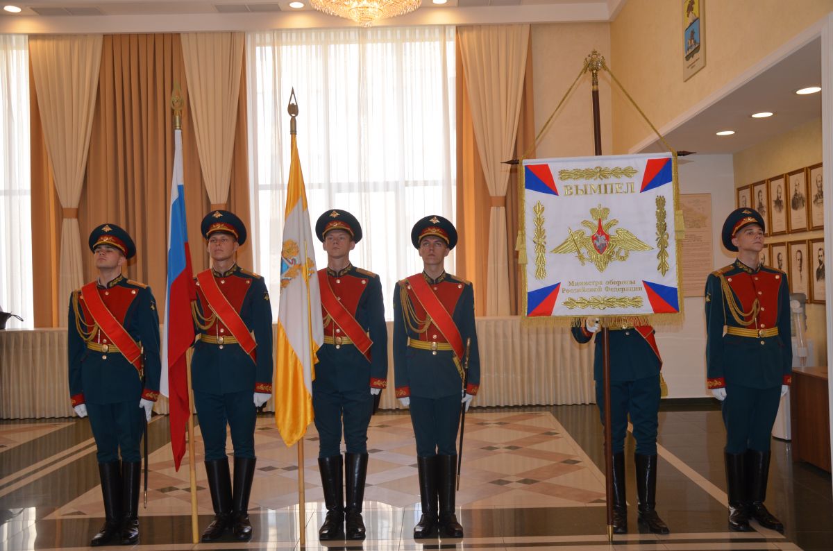 Ставрополью вручен переходящий вымпел министра обороны