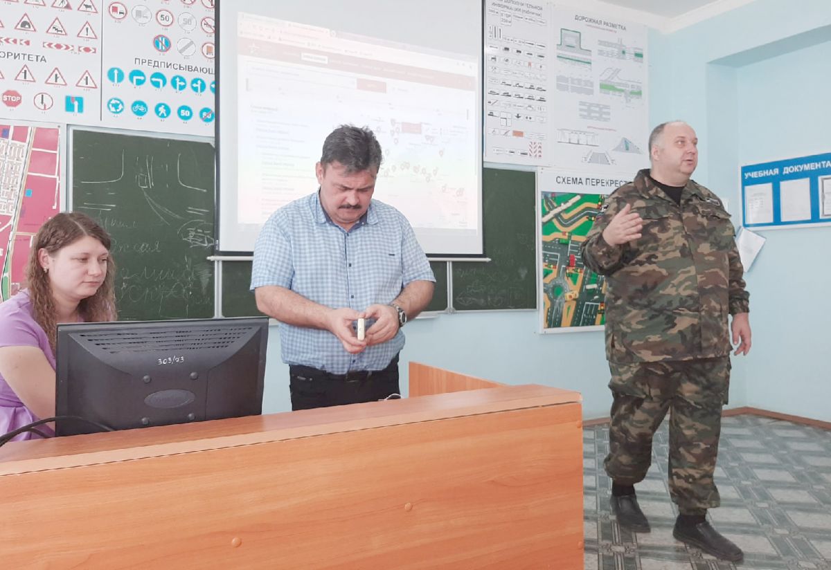 На Кубани учат юных поисковиков