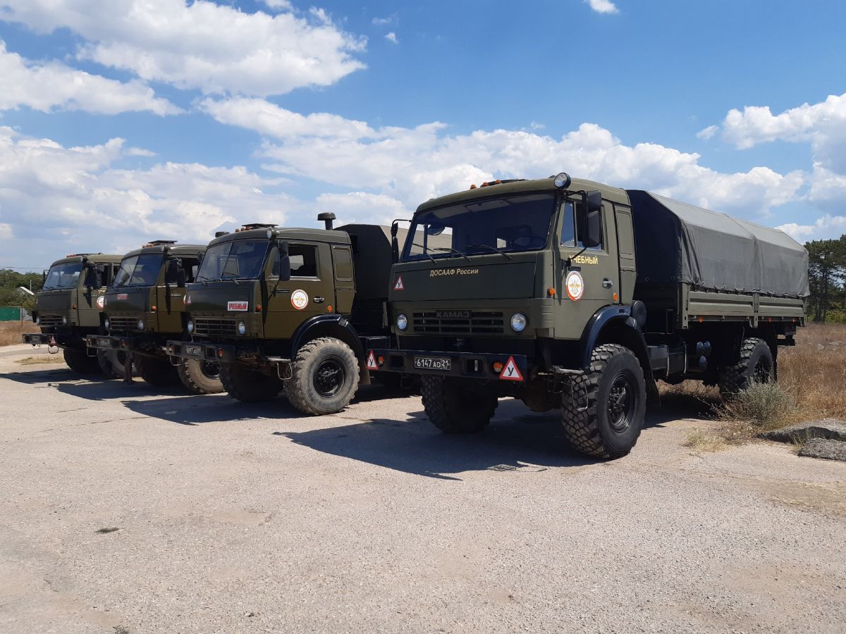 Будущие военные водители успешно сдали внутренний экзамен