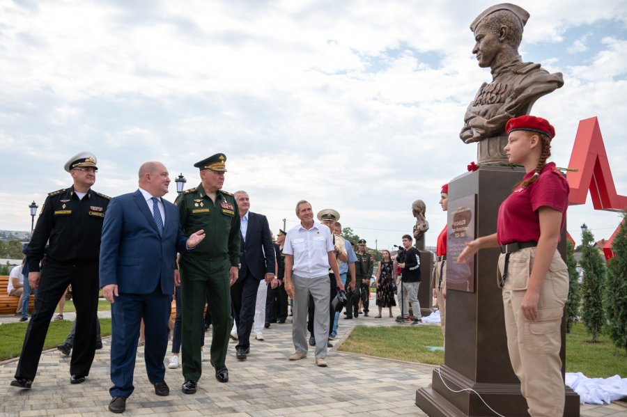 Военно-технический форум «Армия-2021» в Севастополе