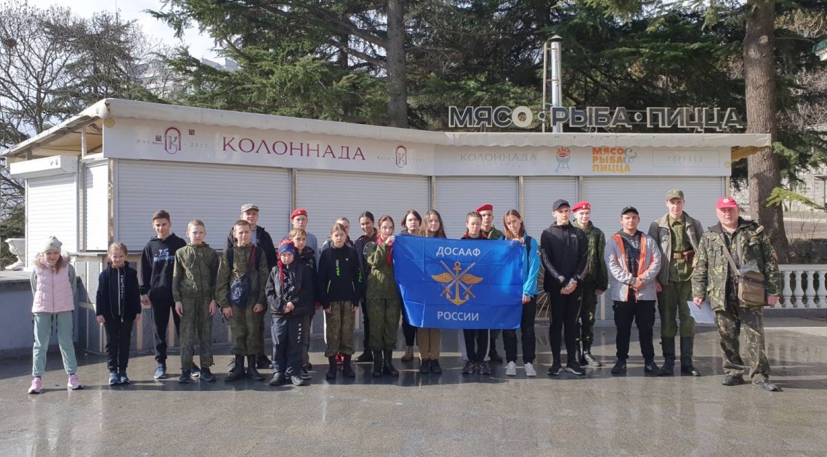 Юные огнеборцы взяли в руки пожарные рукова