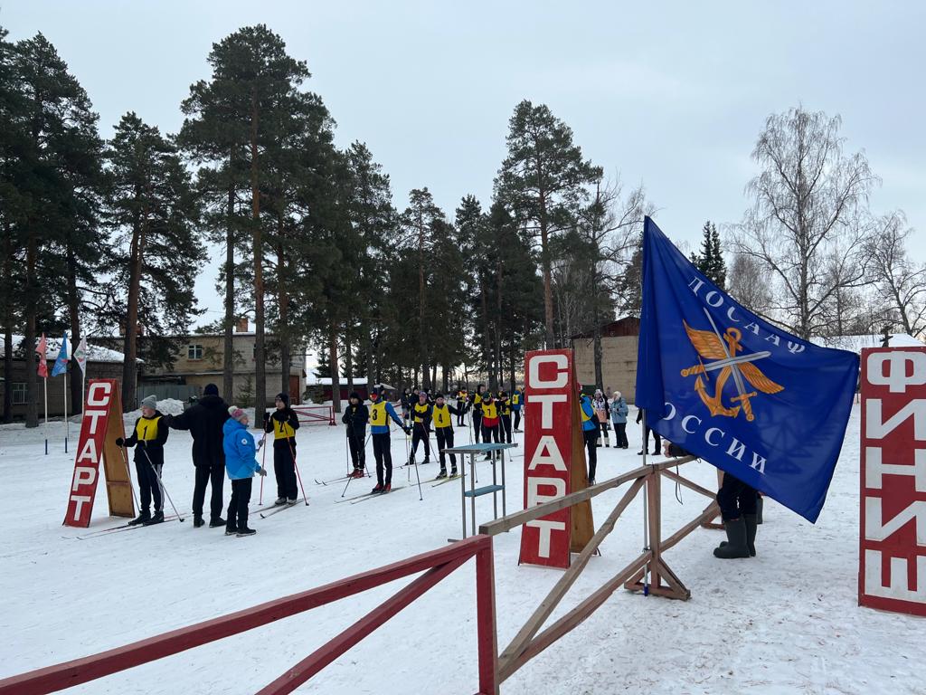 На лыжне школьники опередили ребят из техникума