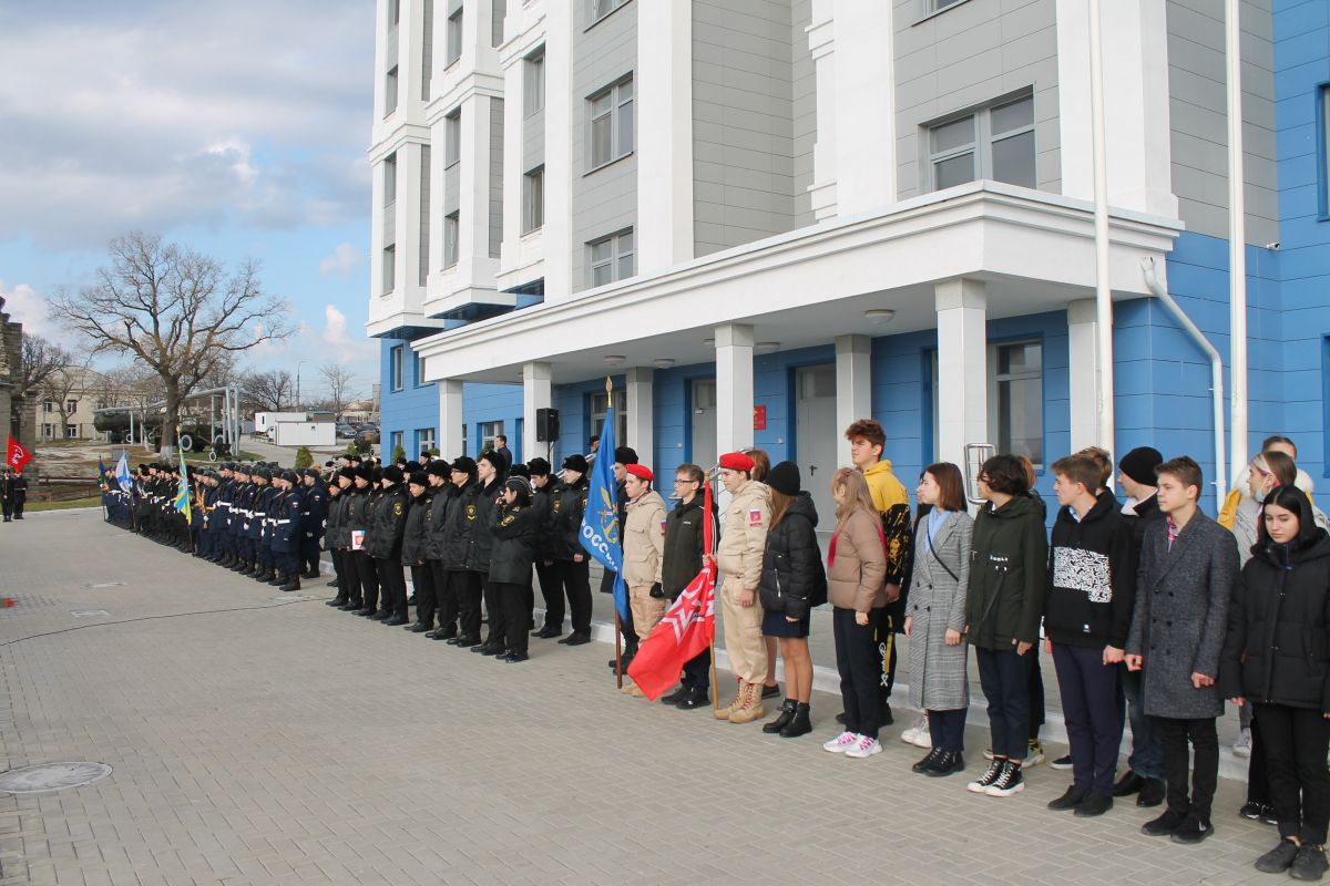 «Будущие воины» посетили Новороссийскую военно-морскую базу