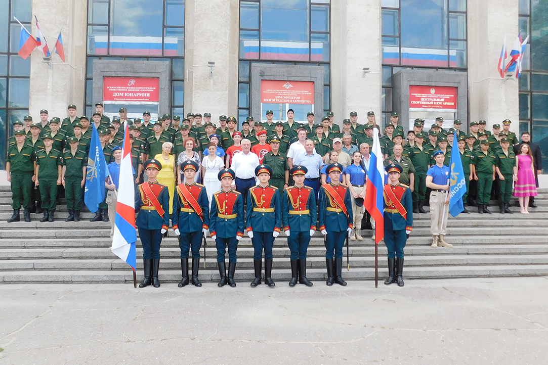 Военно-историческая выставка «Без нас – никто!»