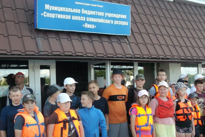 И снова соревнуются гребцы