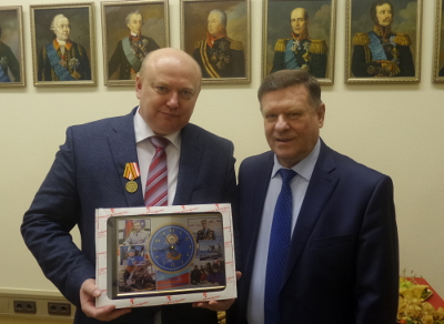 Депутата Госдумы Андрея Красова наградили медалью «90 лет ДОСААФ»