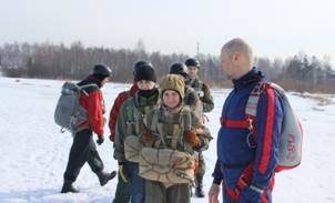 Юнармейцы Ярославской области завершили зимние парашютные прыжки