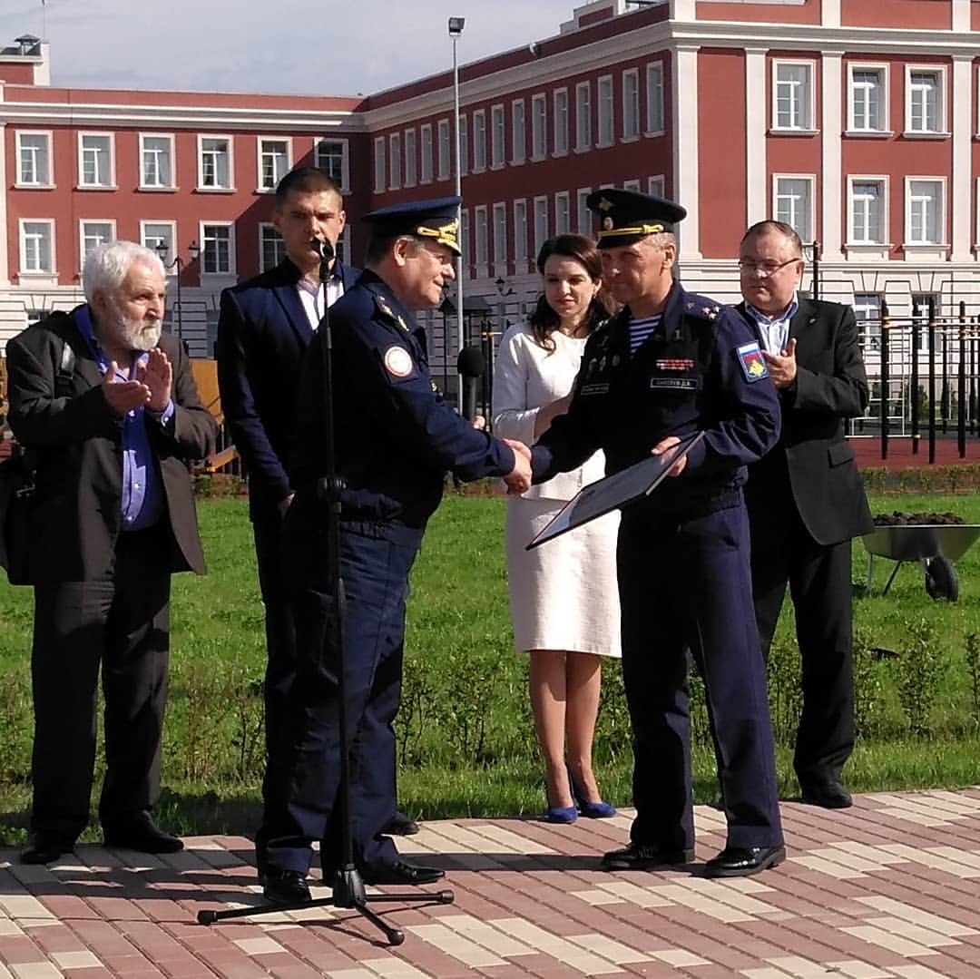 «Уроки мужества» для юных туляков и прекрасный сад!