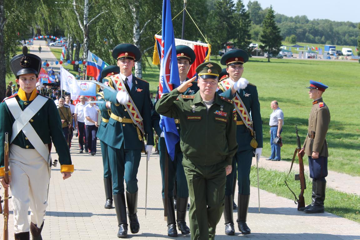 Масштабный пробег сделал остановку на Бородинском поле