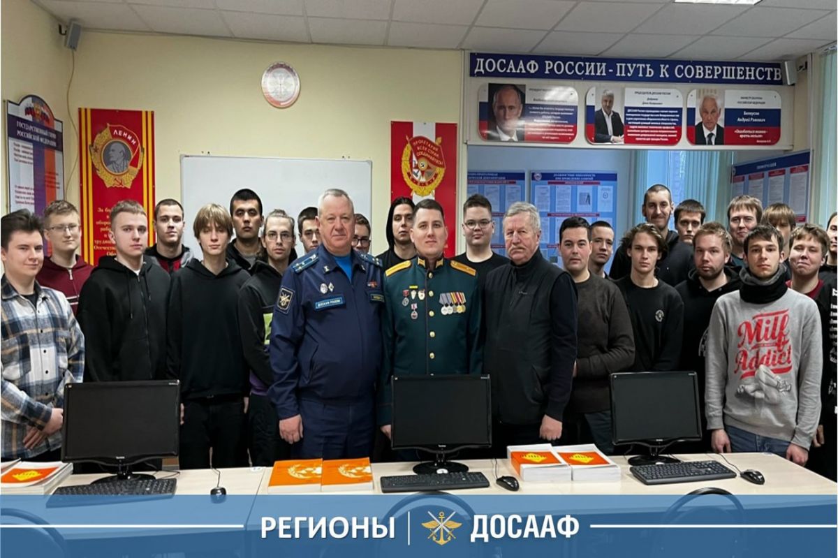 +25 курсантов приступили к подготовке по ВУС в Ломоносовской автошколе ДОСААФ