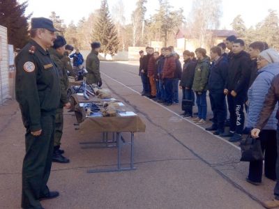 Ангарская молодежь побывала в гостях у военнослужащих Росгвардии