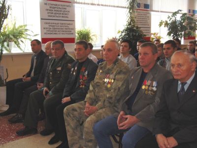 Курсанты ДОСААФ и лицеисты встретились с ветеранами войны в Афганистане