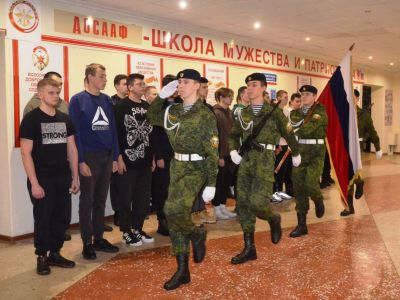 В Тобольске День призывника отметили состязаниями и квестом