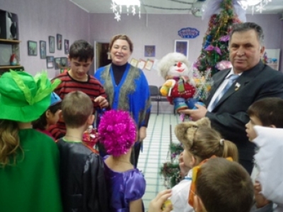 Досаафовцы Зимы поздравили детей с Новым годом