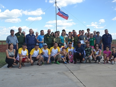 Международные соревнования парашютистов на аэродроме ДОСААФ в Иркутске