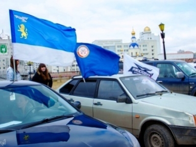 Белгородские леди уверенно держат в руках и винтовку, и руль автомобиля