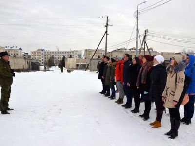 Они представили себя десантниками…