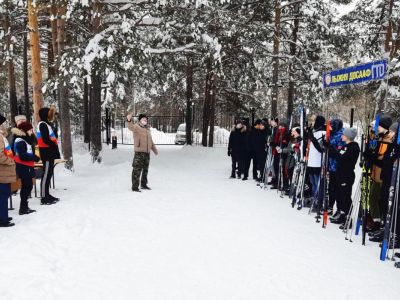 И на лыжах покатались, и постреляли из пневматической винтовки