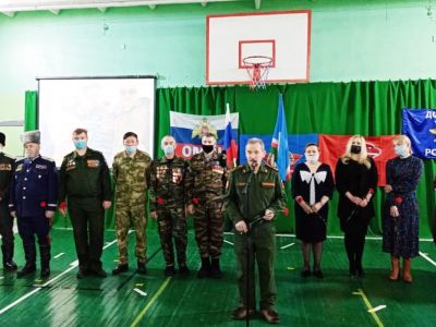 В школе №16 Якутска прошла торжественная линейка памяти Сергея Черных-  председателя регионального отделения ДОСААФ Республики САХА (Якутия)